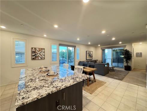 179  Cadence  , Irvine, CA