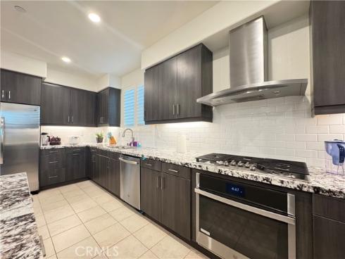 179  Cadence  , Irvine, CA