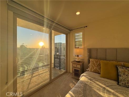 179  Cadence  , Irvine, CA