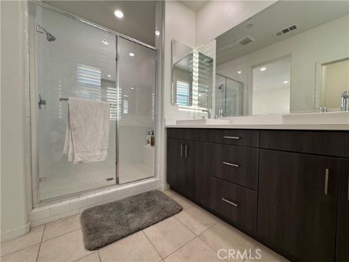 179  Cadence  , Irvine, CA