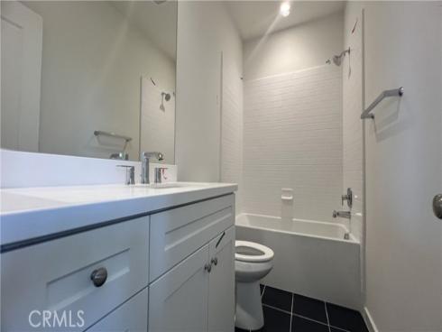 110  Sunnyside  , Irvine, CA