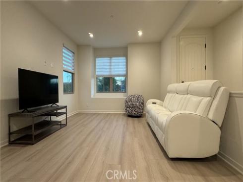 110  Sunnyside  , Irvine, CA