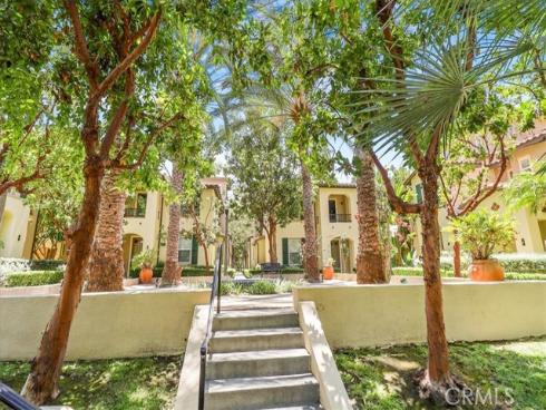 32  Perennial  , Irvine, CA