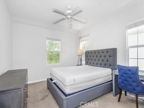 32  Perennial  , Irvine, CA