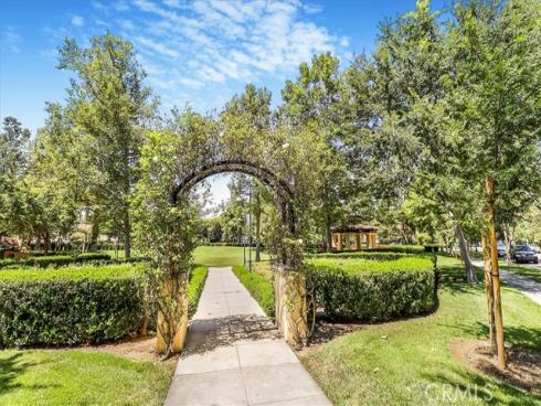32  Perennial  , Irvine, CA