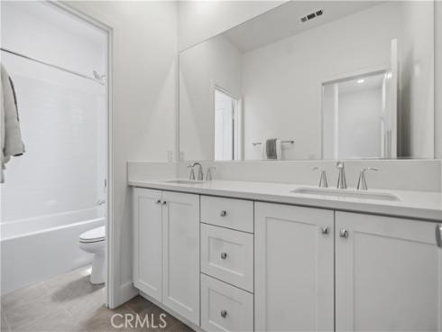 208 Yerba , Irvine, CA