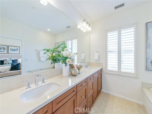 117  Gemstone  , Irvine, CA