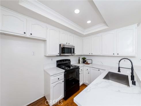 2301  Apricot  , Irvine, CA