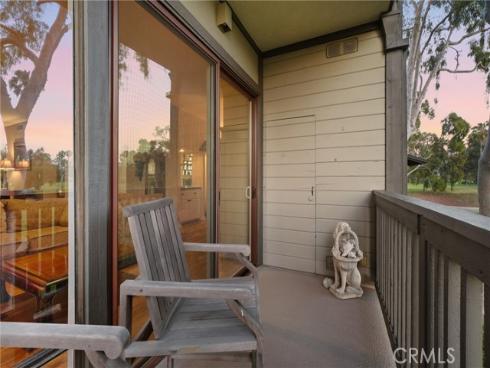 11 Las Brisas 6 , Irvine, CA
