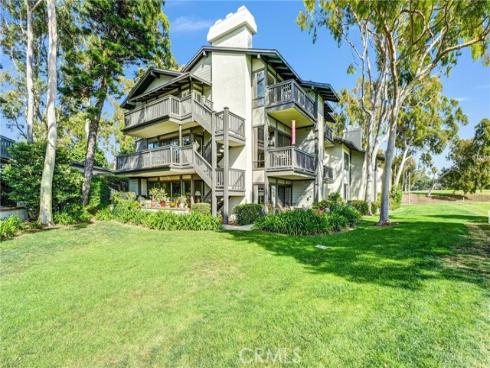 11 Las Brisas 6 , Irvine, CA