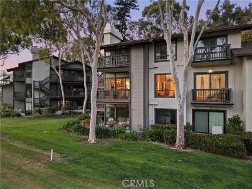11 Las Brisas 6 , Irvine, CA