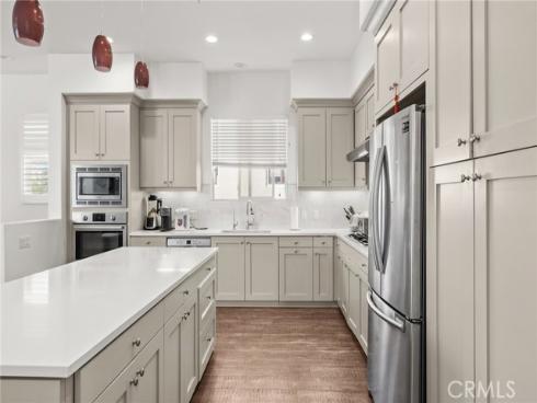 156 Follyhatch , Irvine, CA