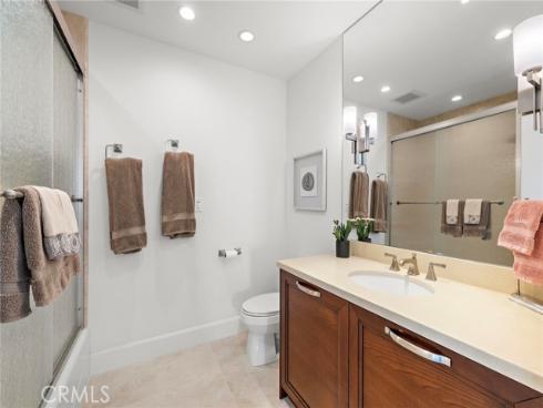 3147 Scholarship , Irvine, CA