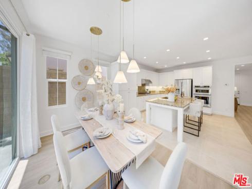 116 Mistletoe , Irvine, CA