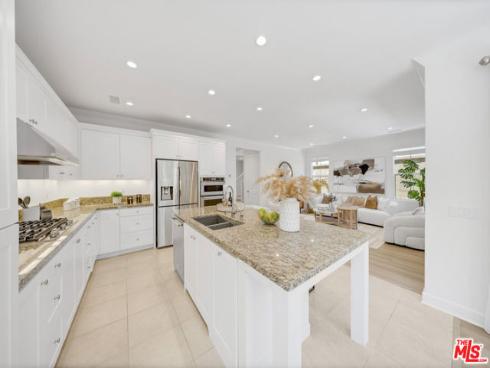 116 Mistletoe , Irvine, CA