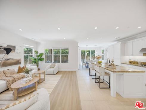 116 Mistletoe , Irvine, CA