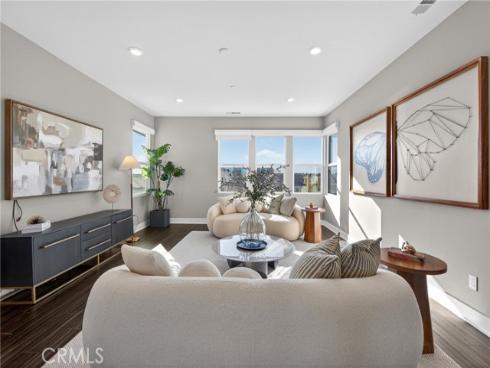 64 Chasma, Irvine, Ca , Irvine, CA