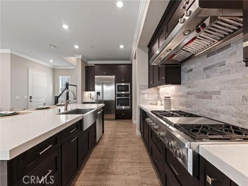 112  Spiral  , Irvine, CA