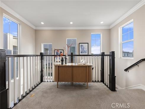 112  Spiral  , Irvine, CA