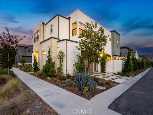 124 Chant , Irvine, CA