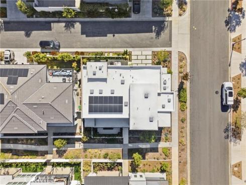 124 Chant , Irvine, CA
