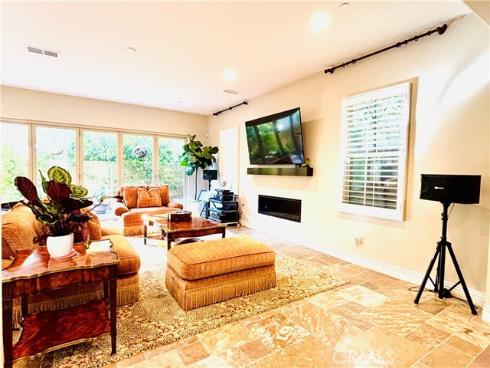 55 Fenway , Irvine, CA