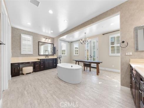 55 Fenway , Irvine, CA