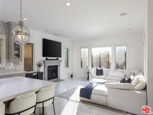 119  Lanzon  , Irvine, CA