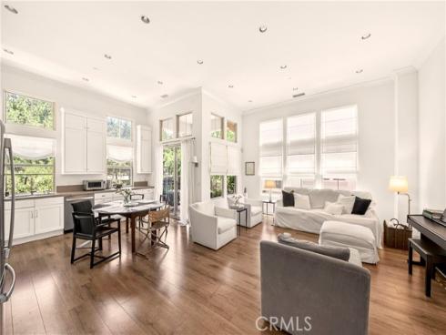 240 Mayfair , Irvine, CA