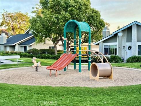 13  Sunflower  , Irvine, CA