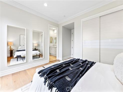 22  Crest Terrace  , Irvine, CA