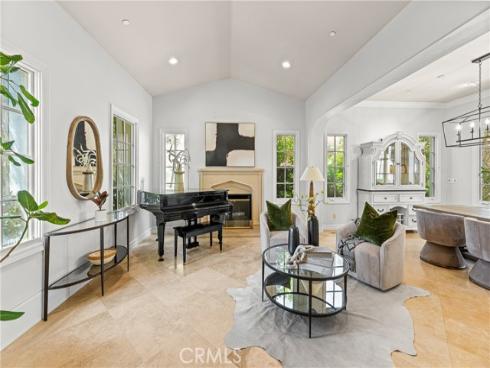28  Blue Summit  , Irvine, CA