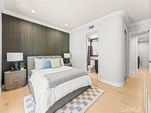 28  Blue Summit  , Irvine, CA