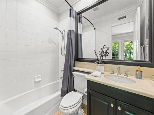 28  Blue Summit  , Irvine, CA