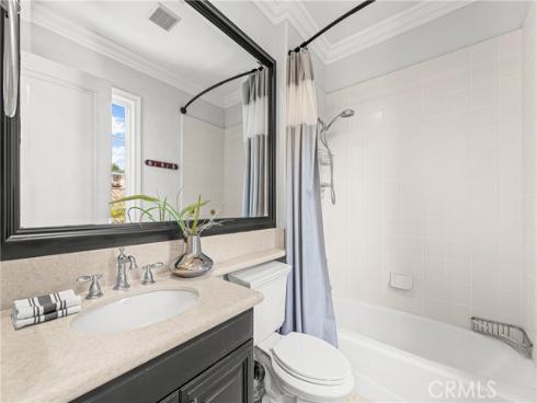 28  Blue Summit  , Irvine, CA