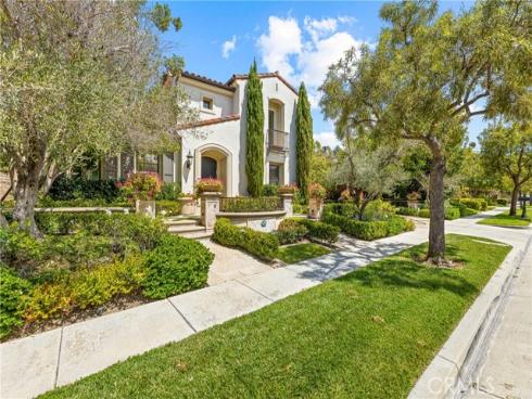 28  Blue Summit  , Irvine, CA