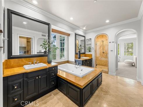 28  Blue Summit  , Irvine, CA