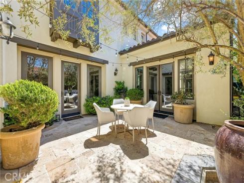 28  Blue Summit  , Irvine, CA