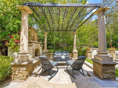28  Blue Summit  , Irvine, CA
