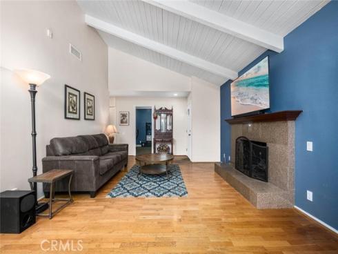 9 Badger Pass , Irvine, CA