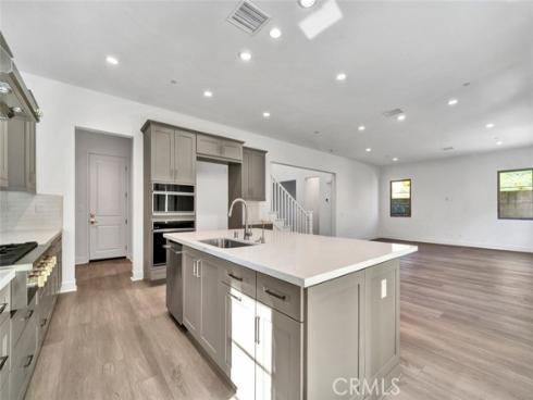 100 Whisper Rock , Irvine, CA