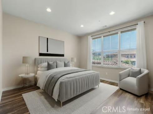 61 Origin , Irvine, CA