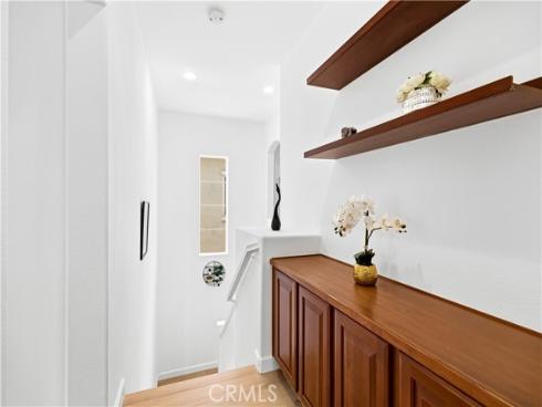 80 Wonderland , Irvine, CA