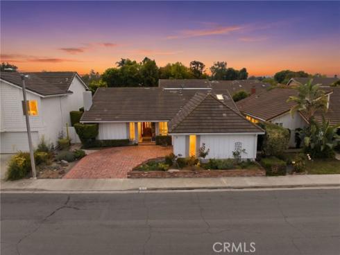 5 Deer Crk , Irvine, CA