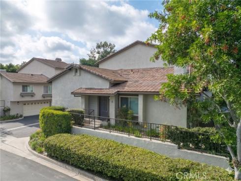 2 Evening Breeze , Irvine, CA