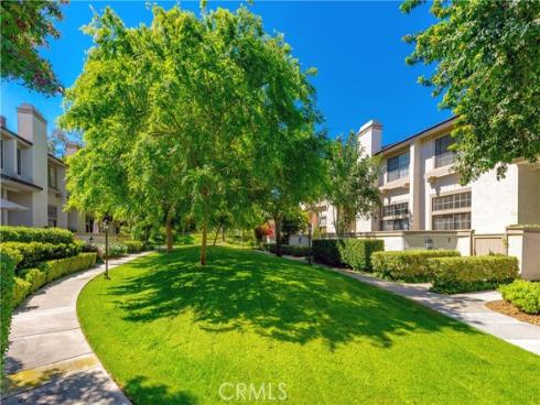 2 Evening Breeze , Irvine, CA