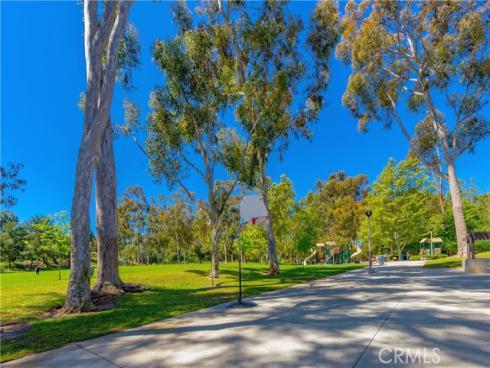 2 Evening Breeze , Irvine, CA