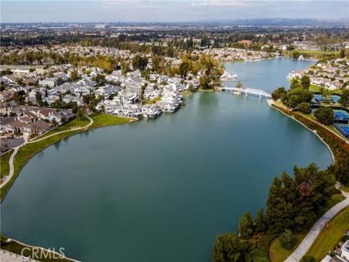 20 Wintermist 86 , Irvine, CA