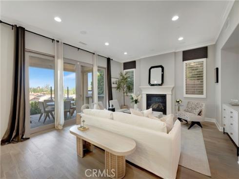 126 Long Fence , Irvine, CA