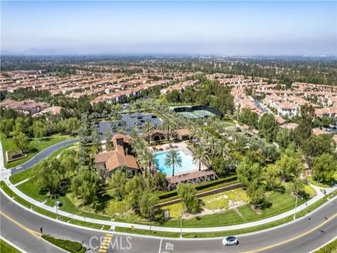 126 Long Fence , Irvine, CA